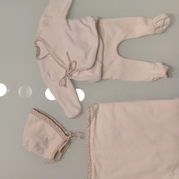 La Mascot velour newborn 3 peice+blanket - Picture 4 of 4